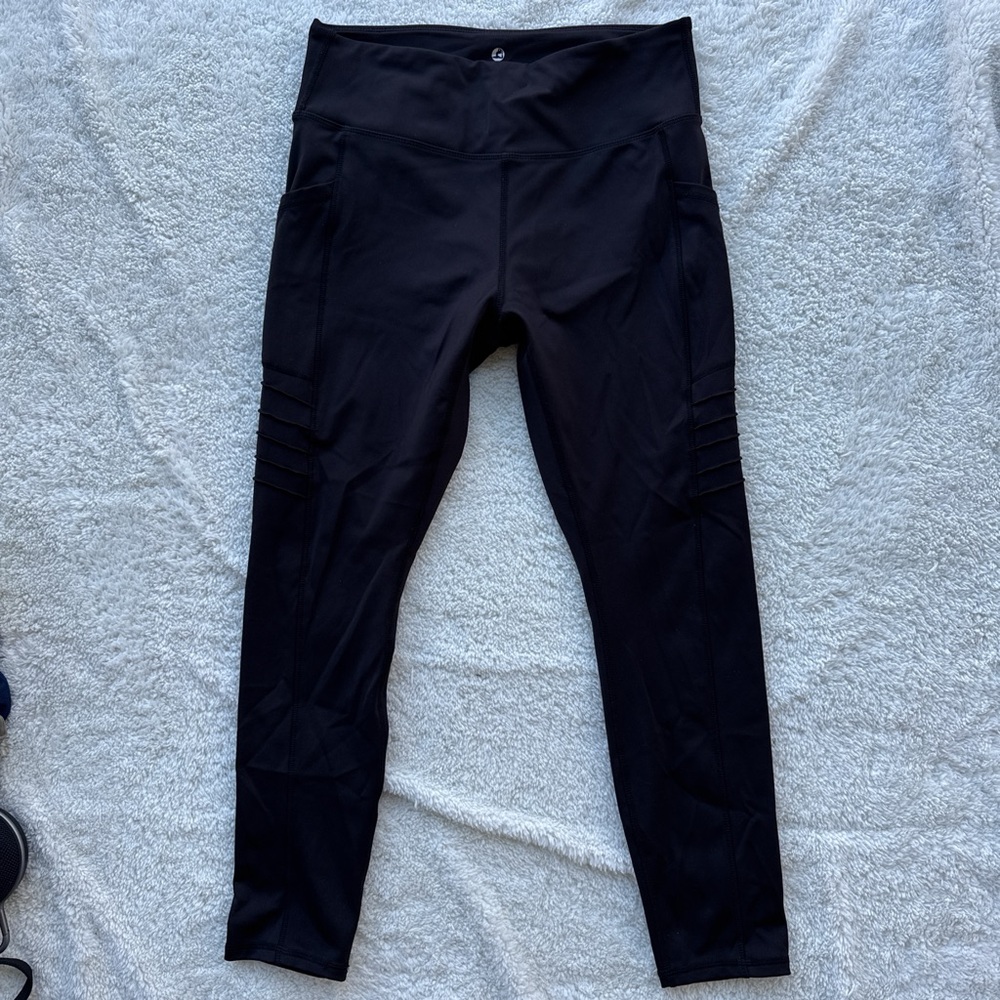 LegEnd Women's Black High-Waist Performance Leggings